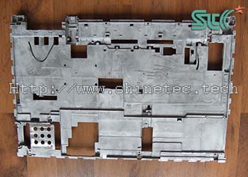 surface burrs, oxide scale of digital product parts magnesium alloy laptop middle frame before polishing